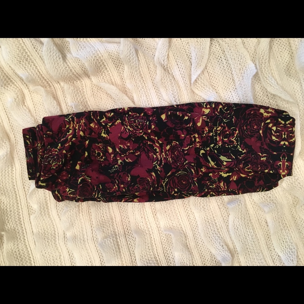 EUC LuLaRoe OS leggings.